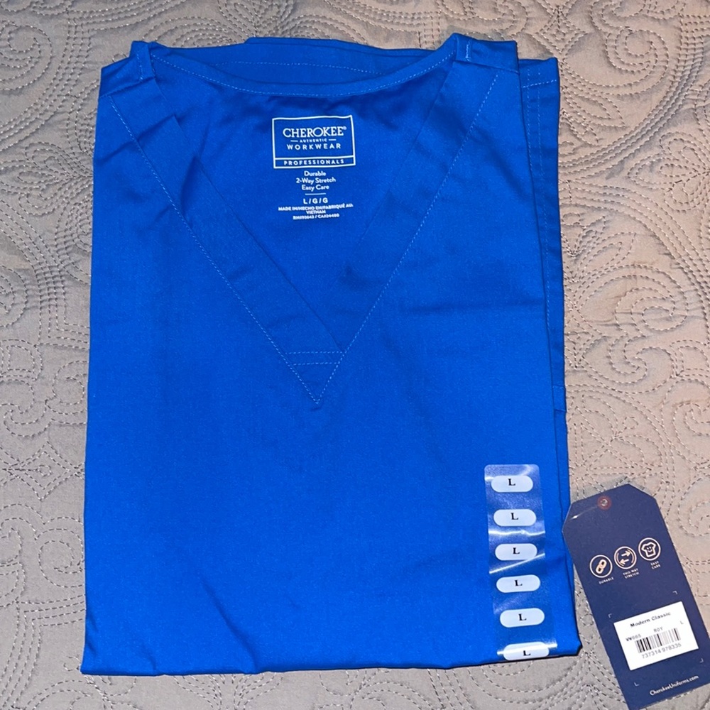 A Modern Classic fit V-neck scrub top Royal blue
